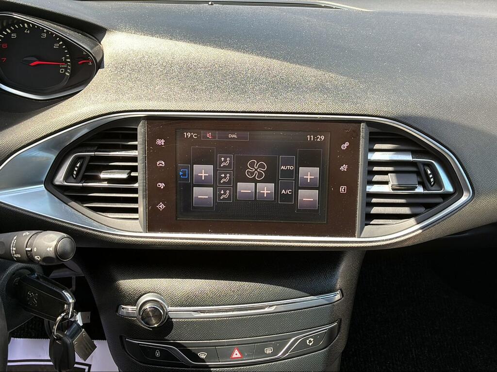 Peugeot 308 5p Style 1.2 PureTech 81KW (110CV) S&S - Foto 858