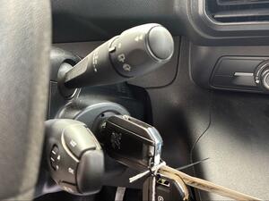 Peugeot Rifter Active Pack Business Standard BlueHDi 100 S&S MAN. 6 VEL.