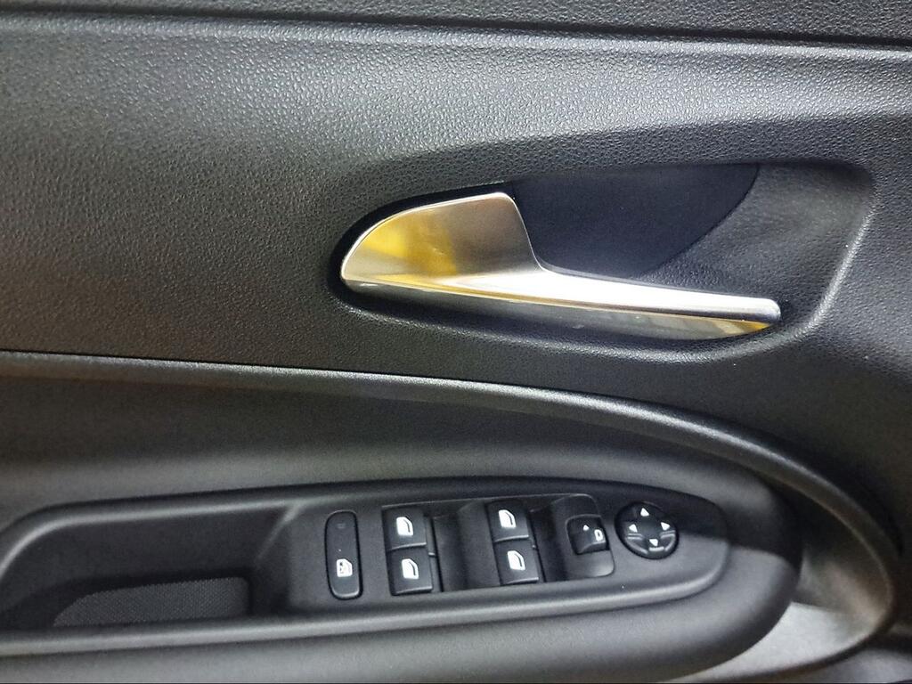 Jeep Avenger 1.2 eHybrid 74kW (100CV) Altitude - Foto 798